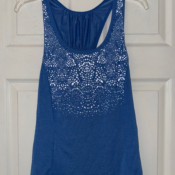 Lululemon Run: Silver Bullet Sleeveless Tech Tank-Size 6-Reflective - Picture 5 of 6